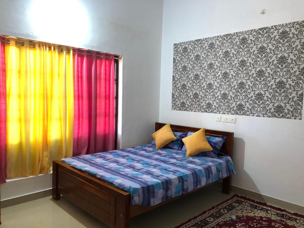 Candlehut Homestay Nīleshwar Kültér fotó